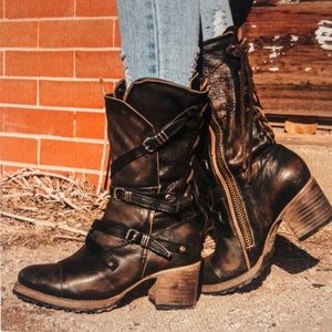 Freebird by Steven CORA boots